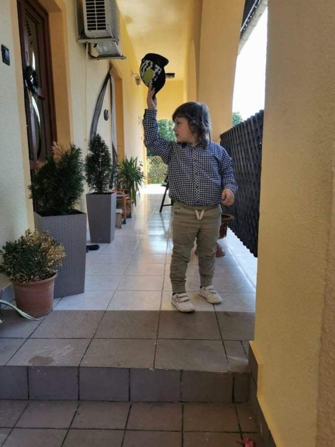 Szemi ház Apartamento Sárvár Exterior foto
