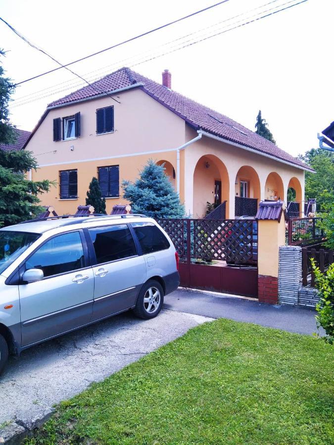 Szemi ház Apartamento Sárvár Exterior foto